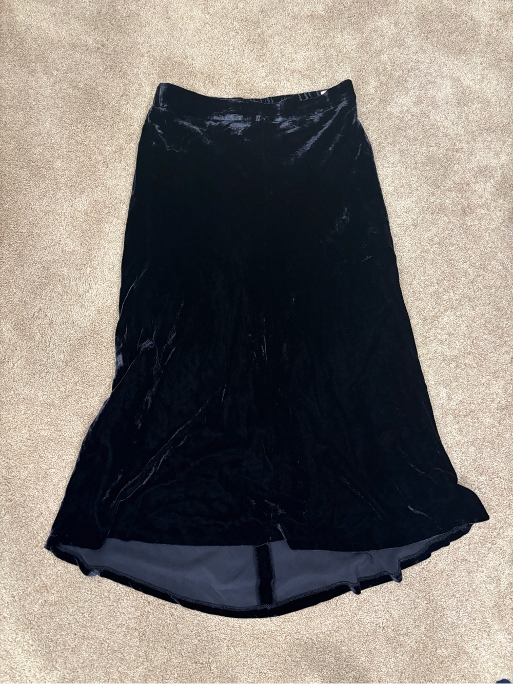 Elegant Black Velvet Maxi Skirt